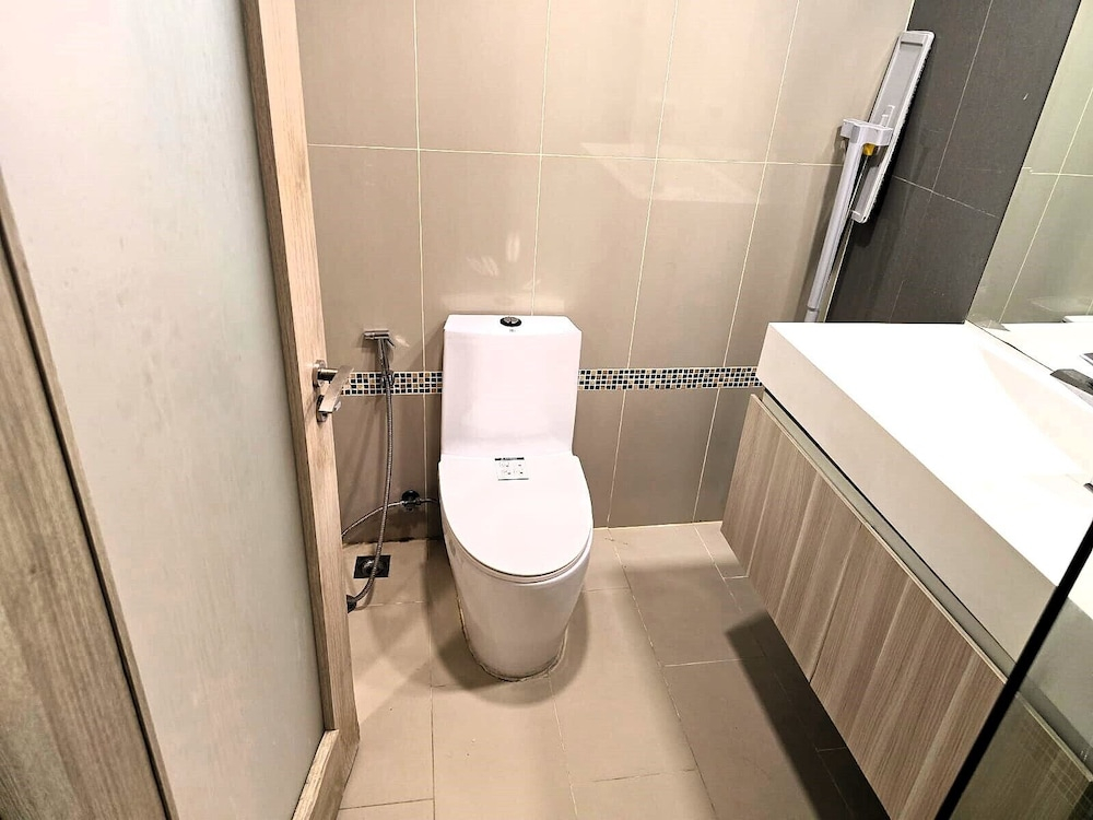 Budget Studio Condo With Resort-style Pool - Laguna Beach Resort 1, Jomtien