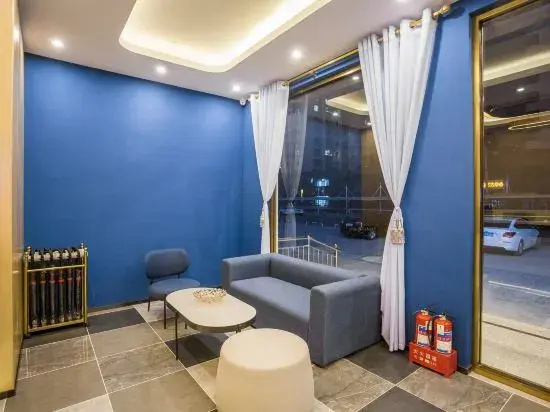LanOuShangPin Hotel (Taiyuan South Station University of Finance and Economics)