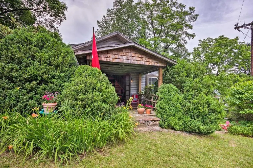 Ginnys Cabin