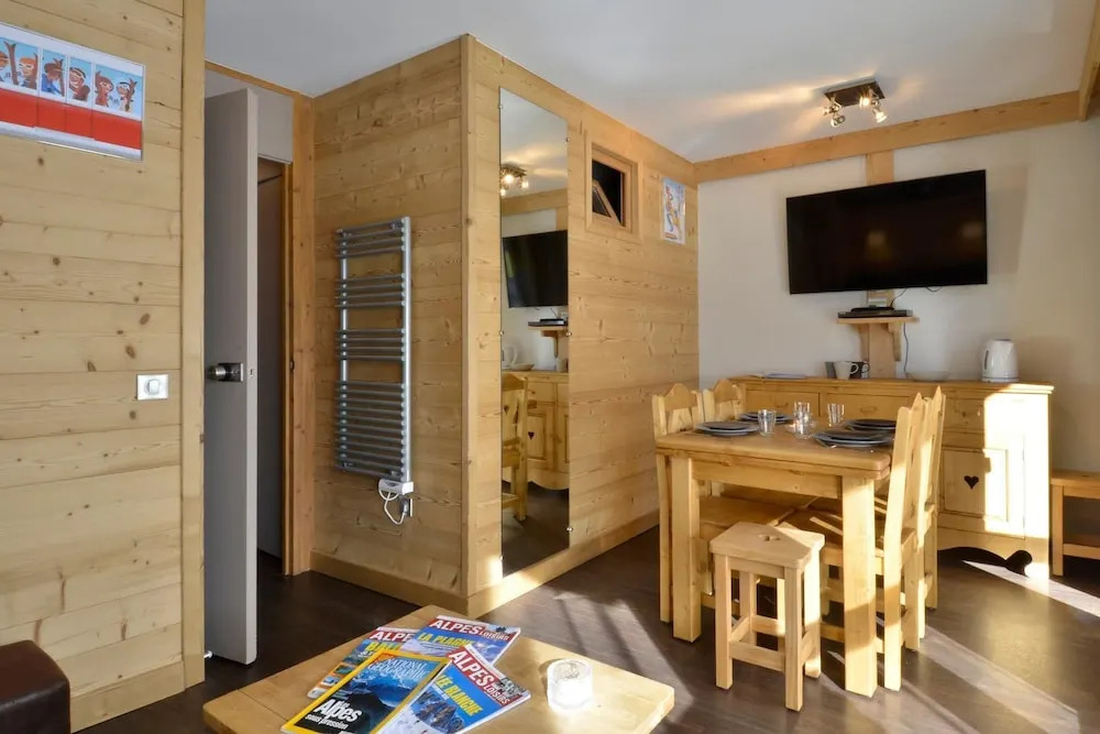 Belle Plagne Studio for 4 People of 28 Mâ², in the Resort Center Be543