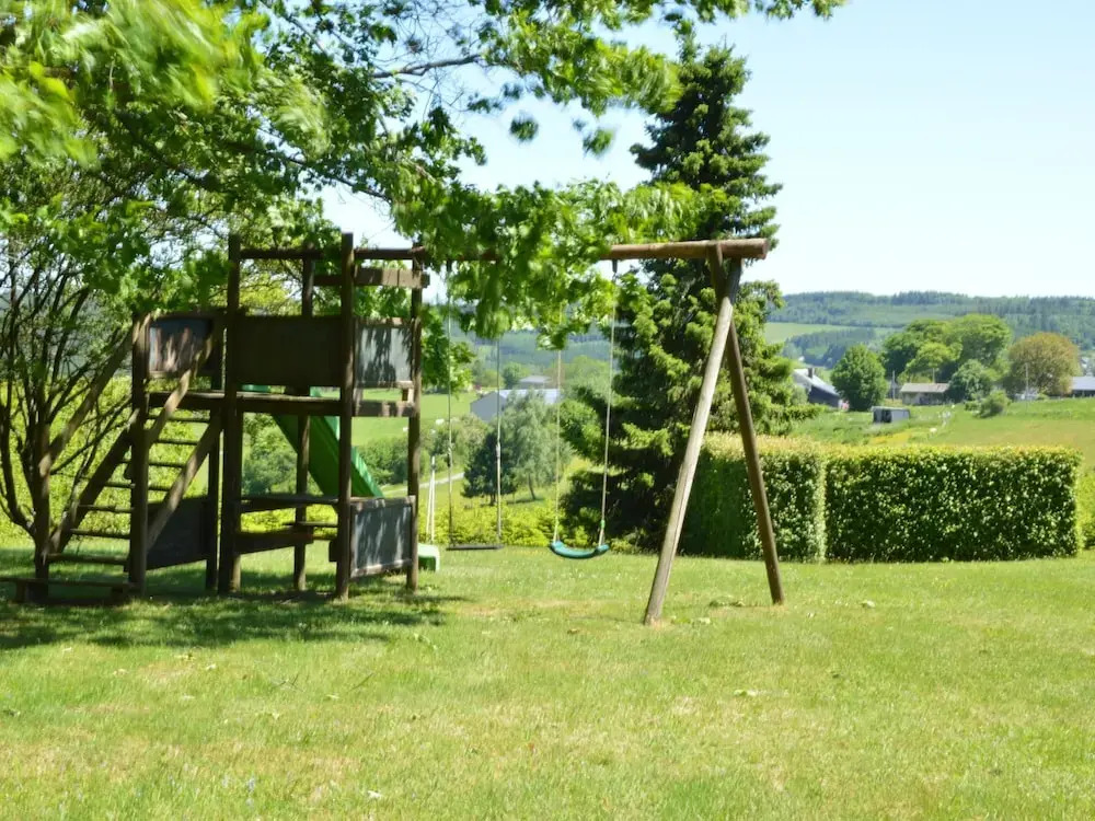 Family Apartment Bouillon and Semois River