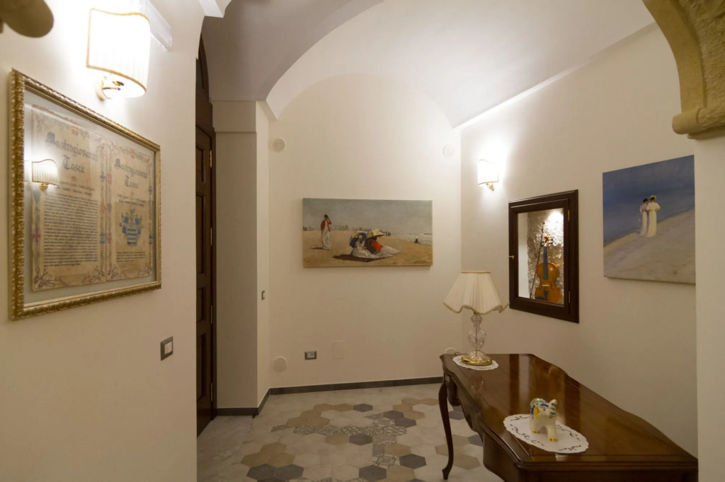 Palazzo Tasca Guest House & Luxury Suite