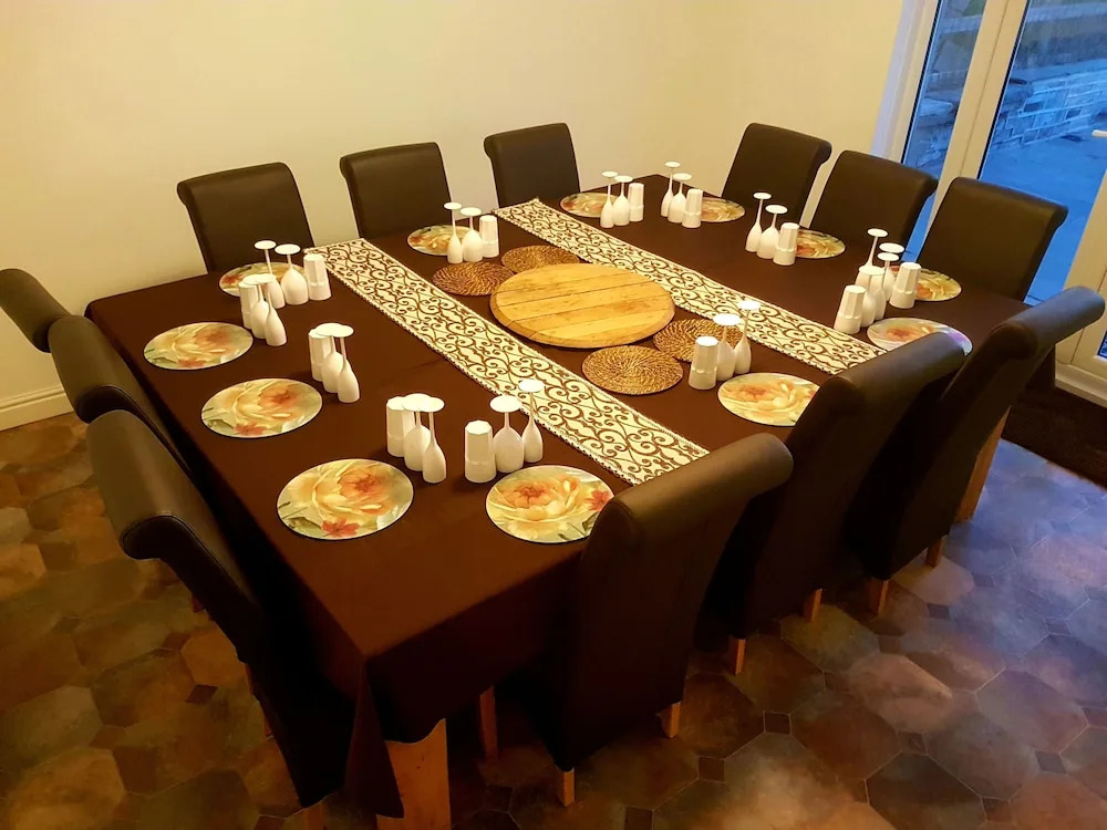 Large Luxury Self-Catering Barn