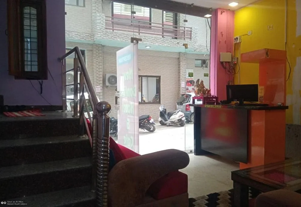 Sunflower Hostel & Hotel