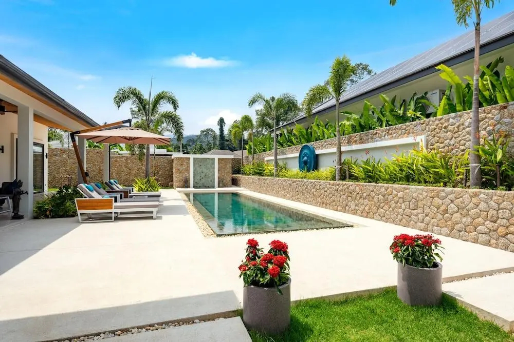 Luxury Balinese Private Pool Villa! KBR12