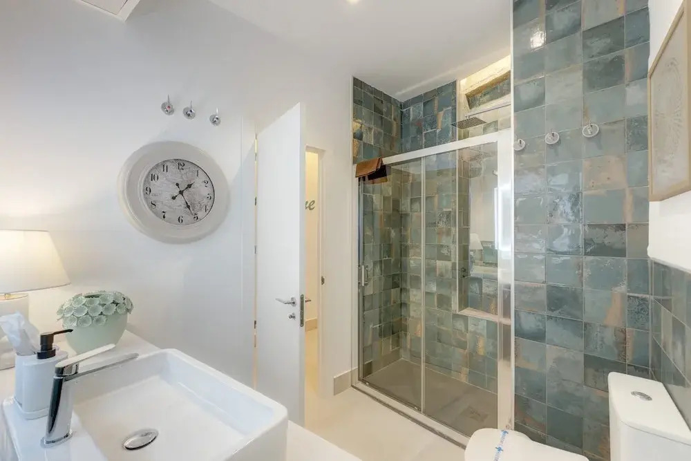 Luxury Apartments In Málaga by Seric