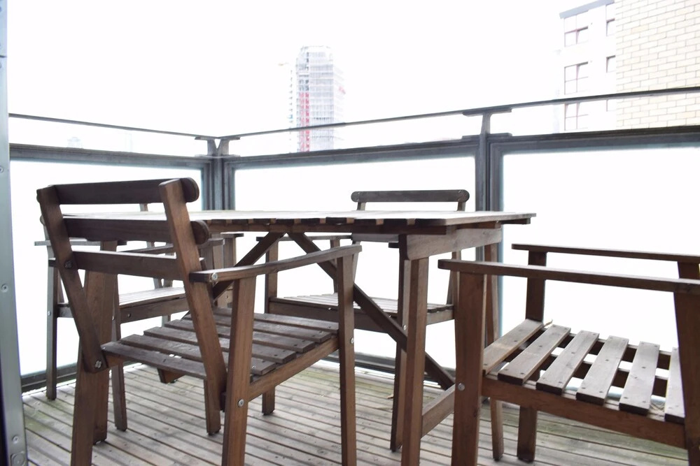 Spacious Apartment in Fantastic Location