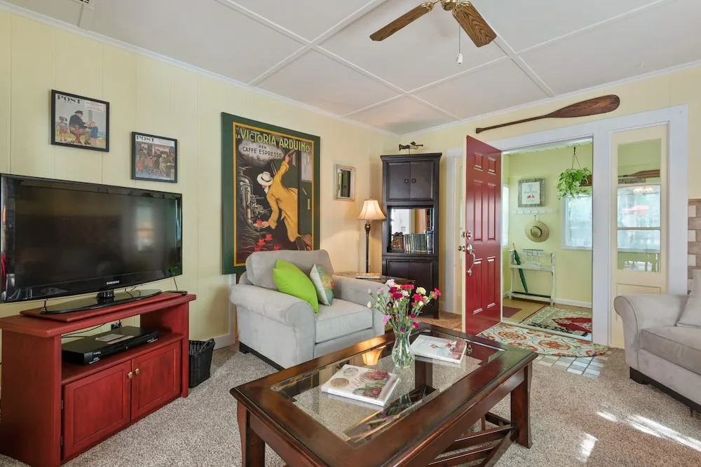 The Ivy - 5 Br Home