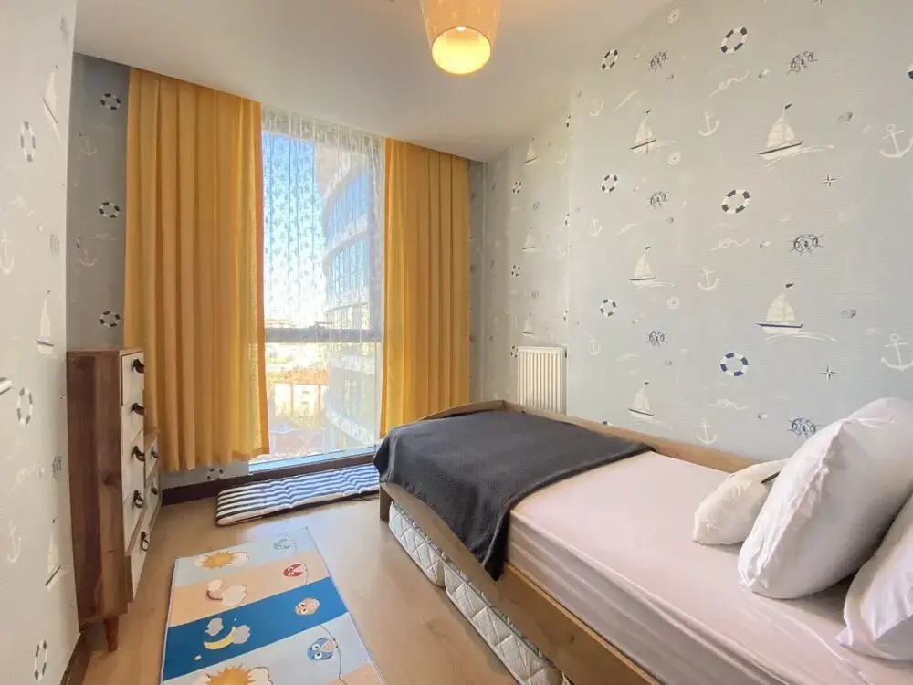 Sleek Residence Flat in Atasehir