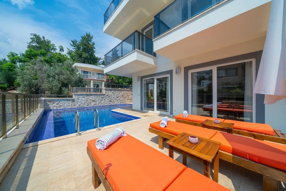 Villa With 5 Bedrooms in Kalkan, With Wonderful sea View, Private Pool, Terrace