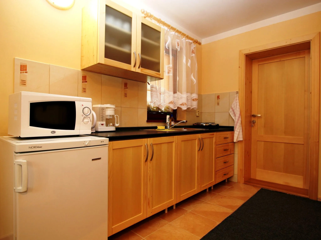 Ada Apartments