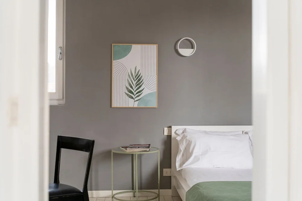 Laura 10 in Firenze With 1 Bedrooms and 1 Bathrooms