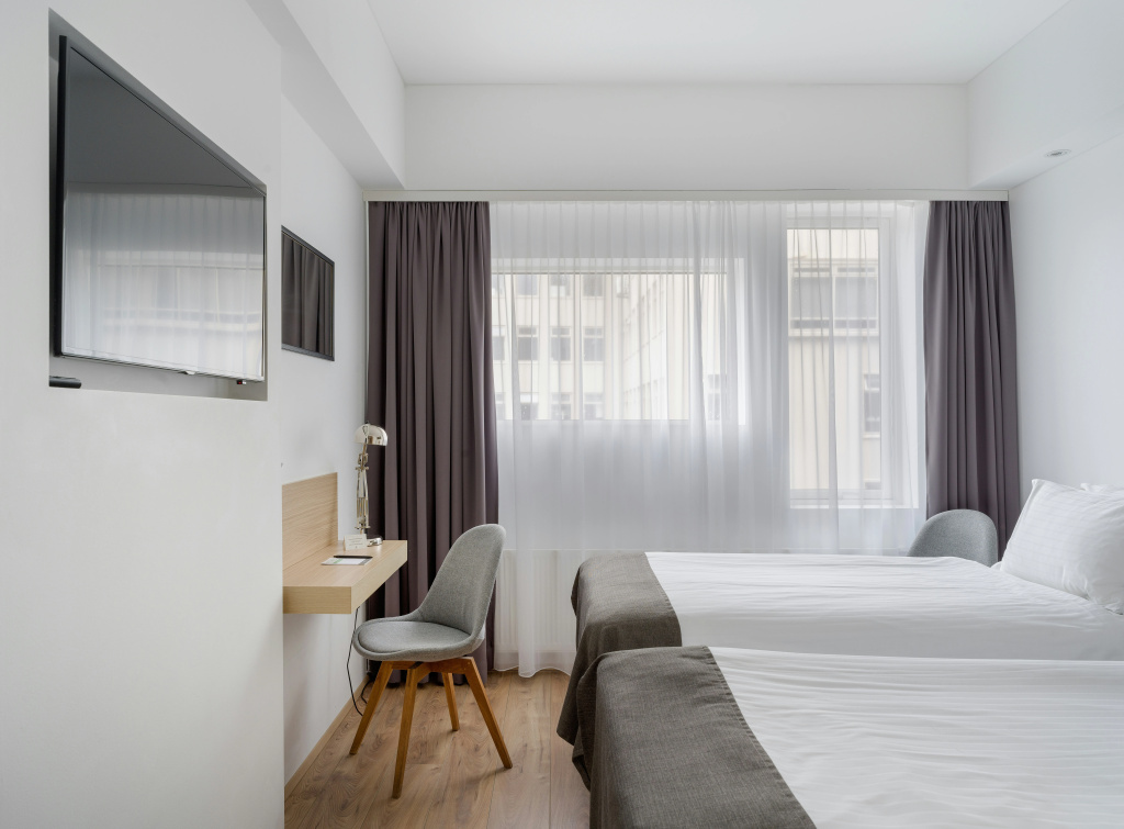 Отель Storm by Keahotels