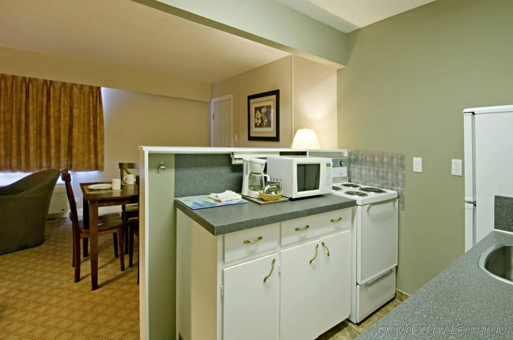 Canadas Best Value Inn-Prince George