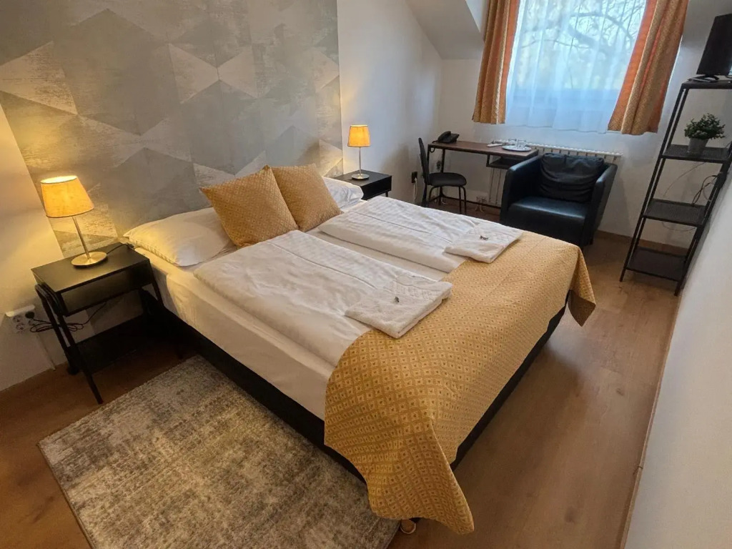 Hotel Gloria Budapest City Center