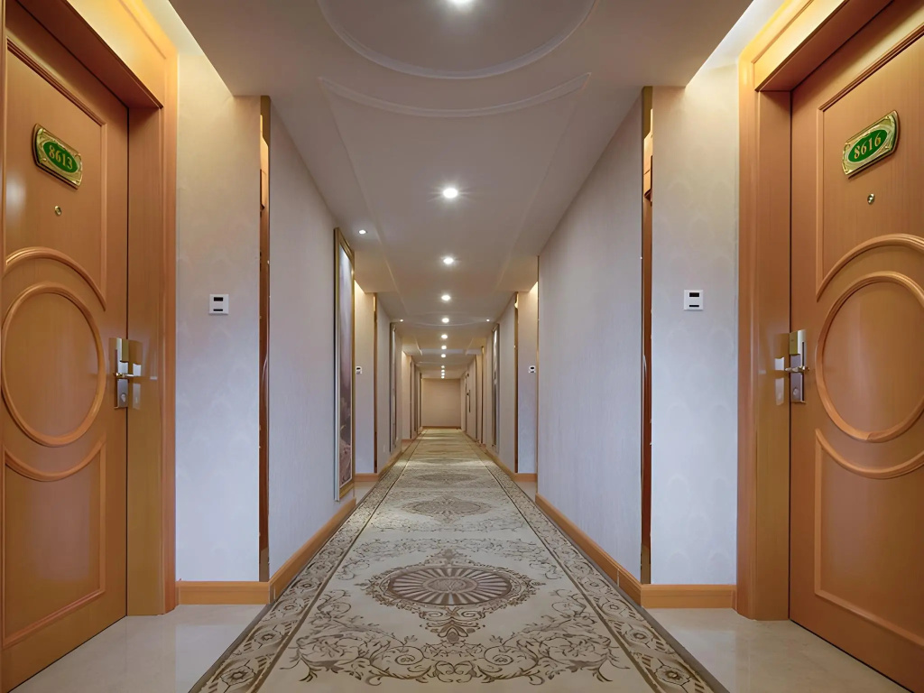 Vienna Hotel Shenzhen Jixiang Metro Staion