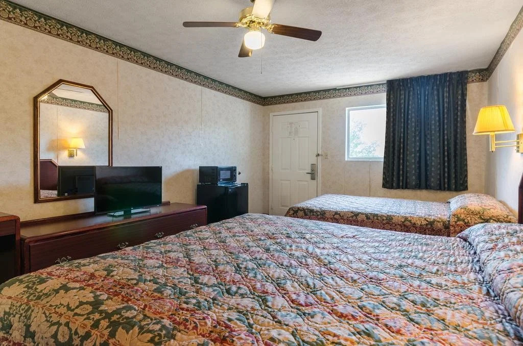 Deerfield Inn