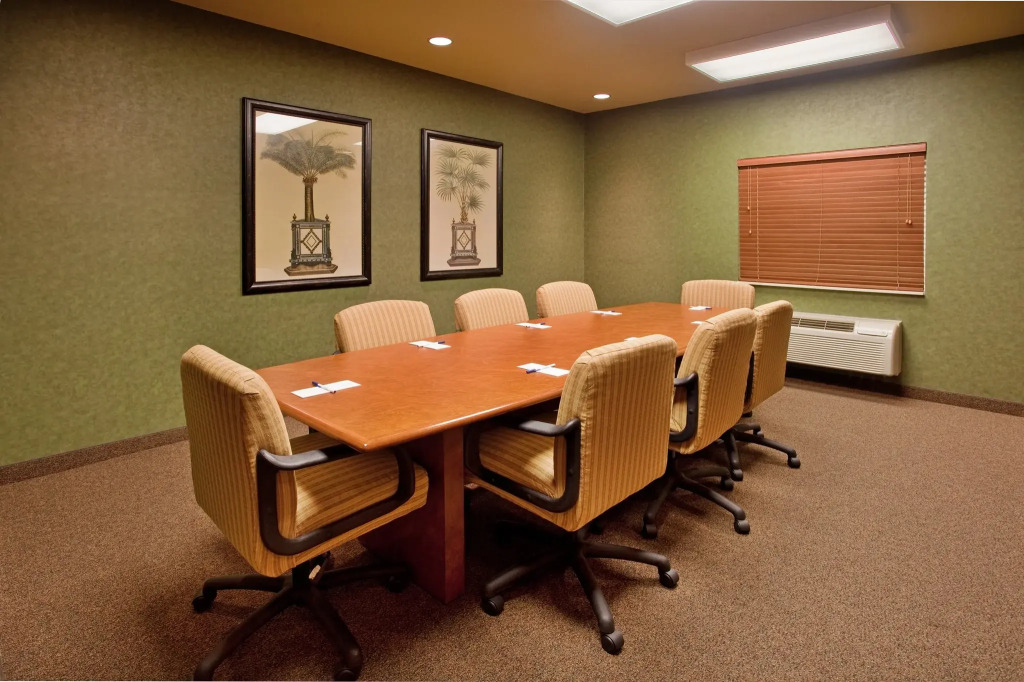 Candlewood Suites St. Robert by IHG
