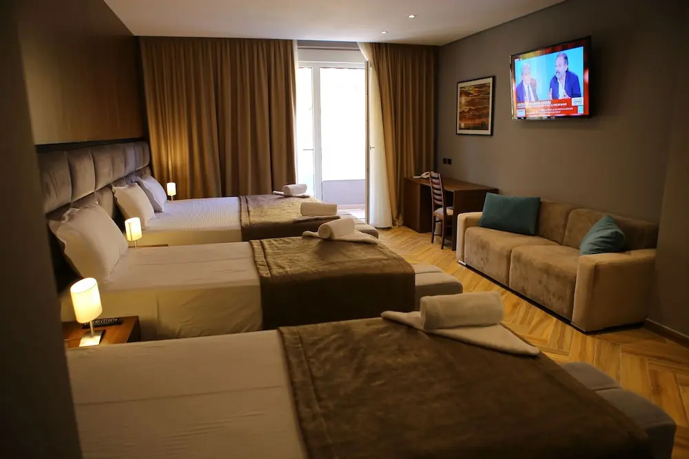Twin Towers Hotel City & Beach Resort