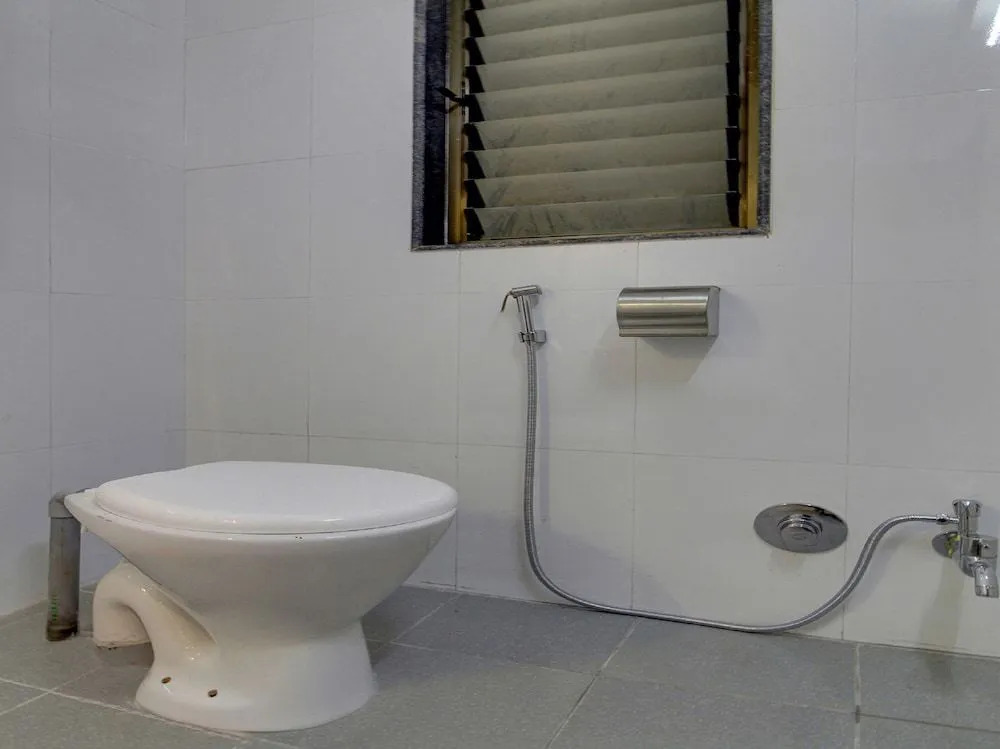 Capital O 40790 Hotel Triveni