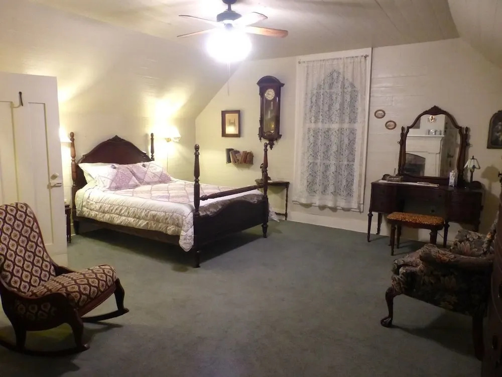 Mulberry Lavender Farm and B&B