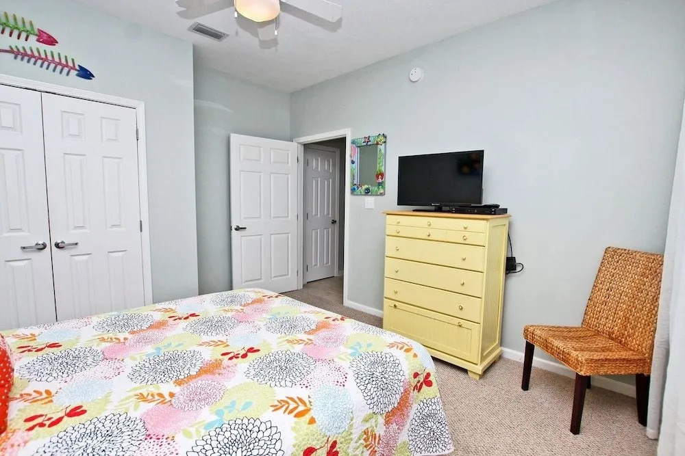 Navy Cove Harbor 2213 - 2 Br condo