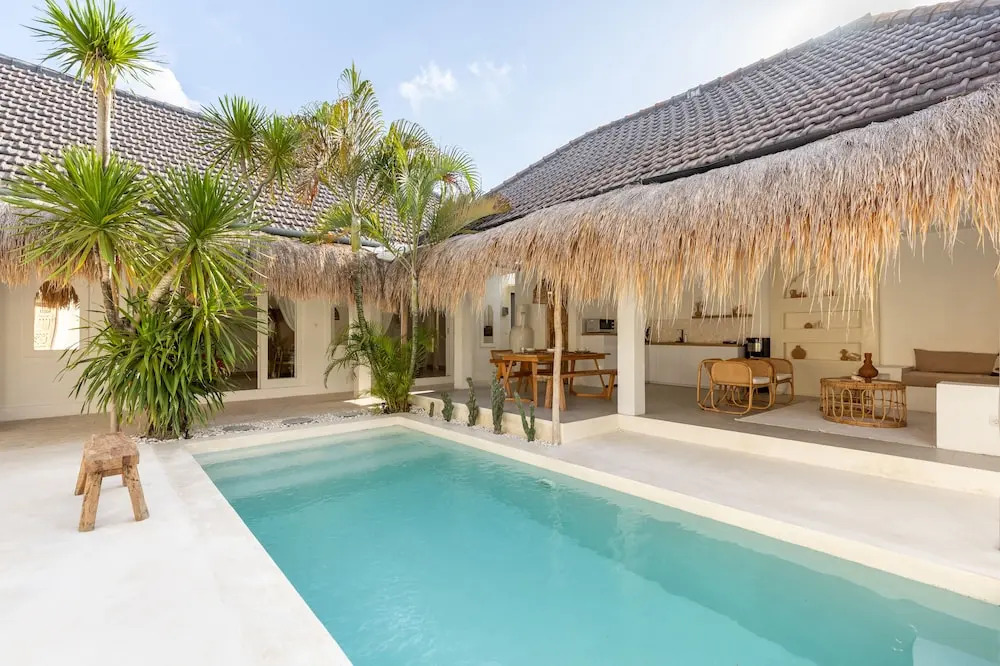 Villa Casa Bocami Canggu By Azure Near Finns