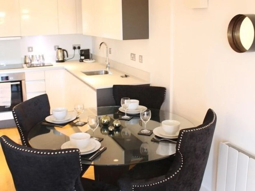 Karah Suites - Peascod Place
