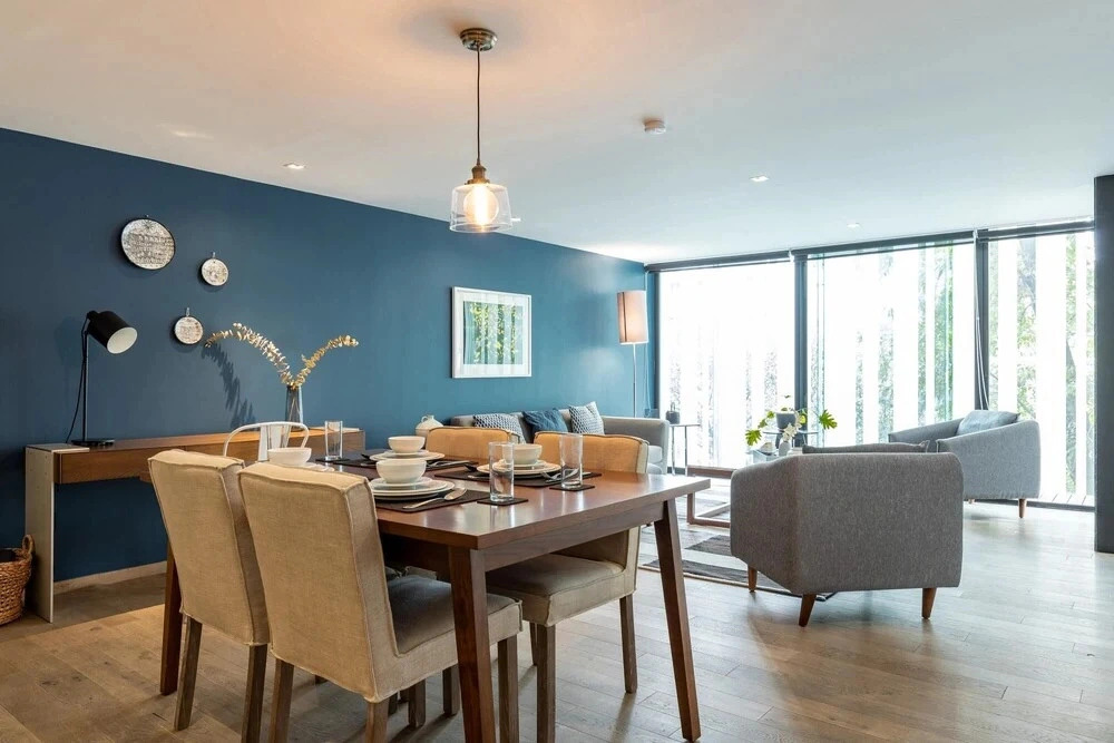 Casai Executive 1BR Oasis With Kitchen Private Balcony
