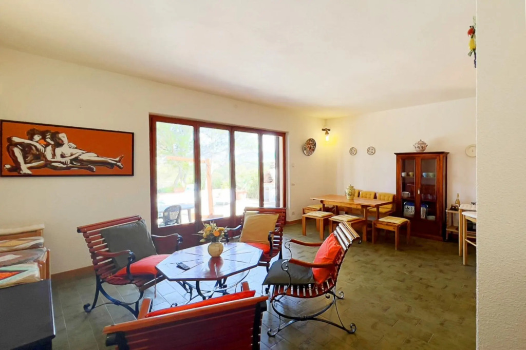 Villa ai Pini 800 meters from the beach of Straccoligno with reserved parking space directly on the-VILLA AI PINI