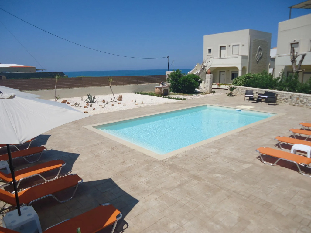 Almyra Apartments & Suites