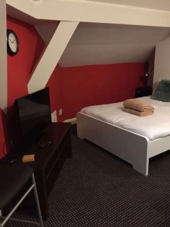 Studio Flat 2
