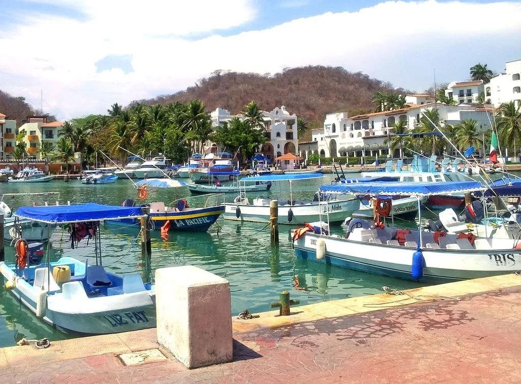 Canadian Resorts Huatulco
