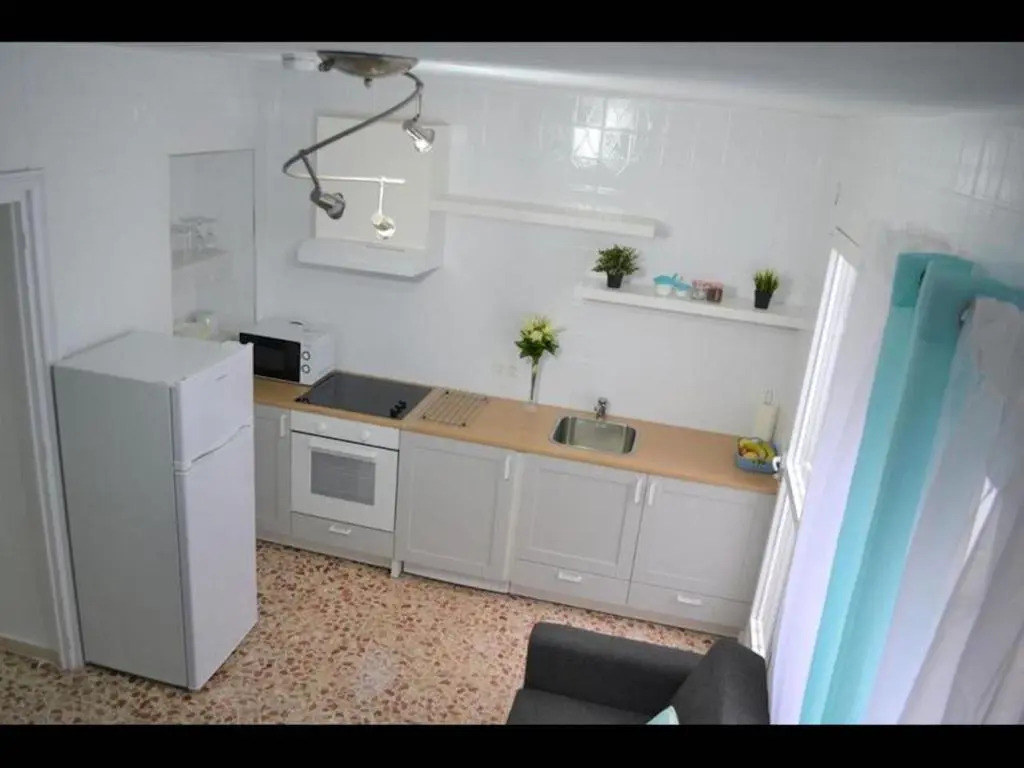 1 Bedroom Studio Apartment Nice and Modern Ideal for the Beach and City Centre