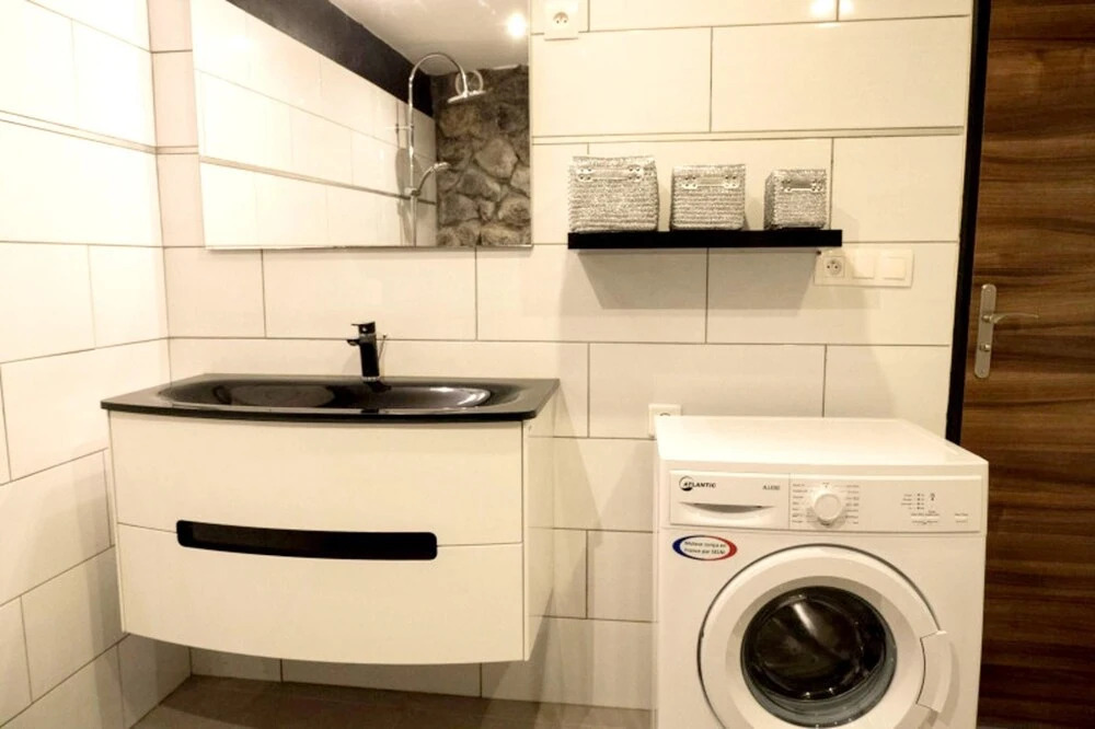 Apartment With one Bedroom in Ligne Paradis, With Pool Access, Furnish