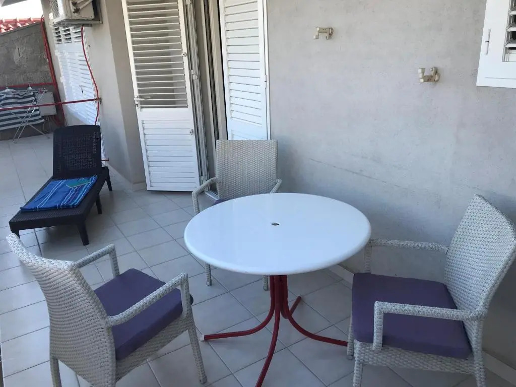 Superior studio BUBA near the beach