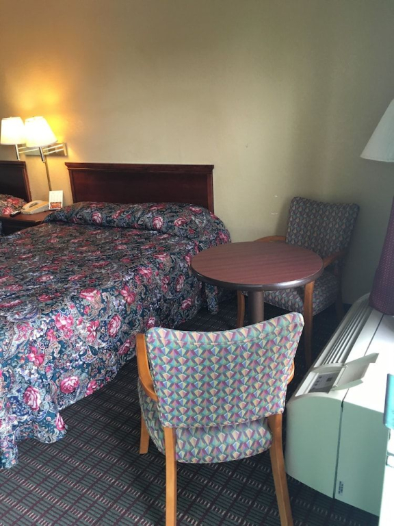 Travel Inn Lebanon Nashville Near I-40