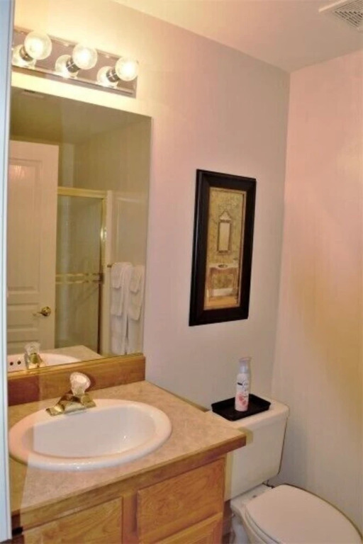 Bobitsky and Gomez - 2 Br Condo
