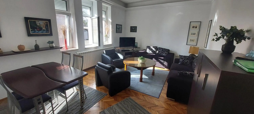 Fortress 1: Quiet, Lux 50m2 , apartment in the pedestrian zone