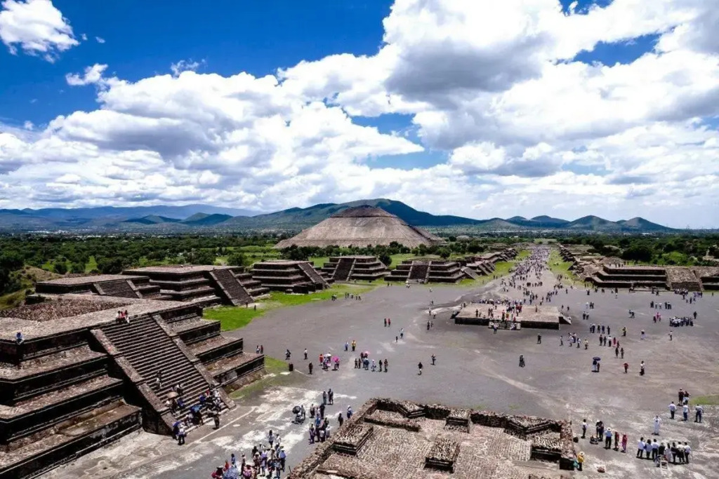 29 Perú SUPERMODERNO En Pleno Centro Histórico