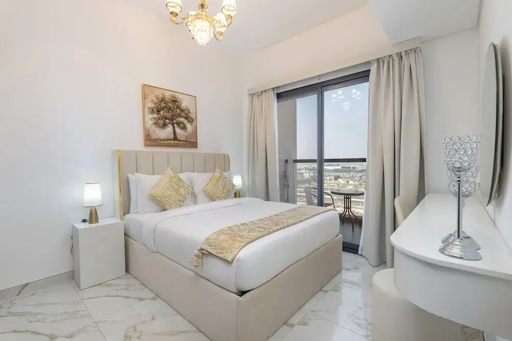 Vogue Elegance Olivz Residence by Danube