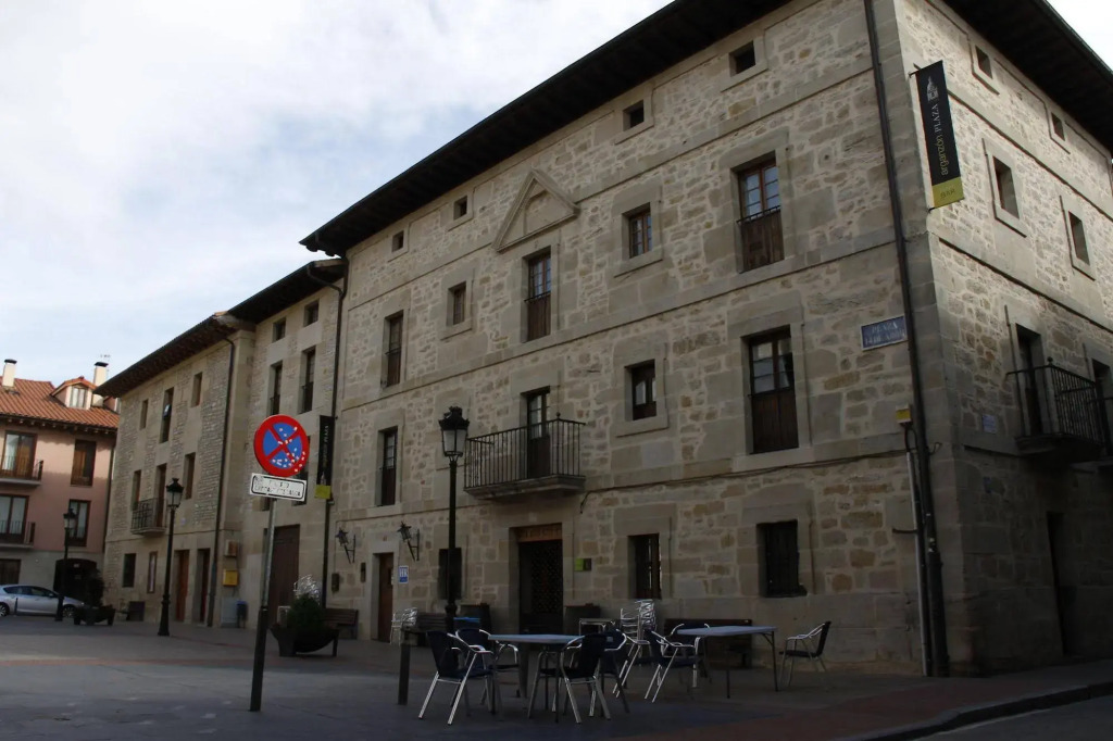 Arganzón Plaza