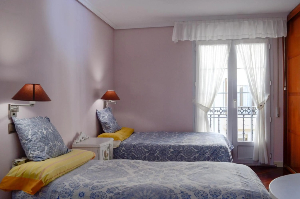 Apartamento céntrico, parking y wifi gratis