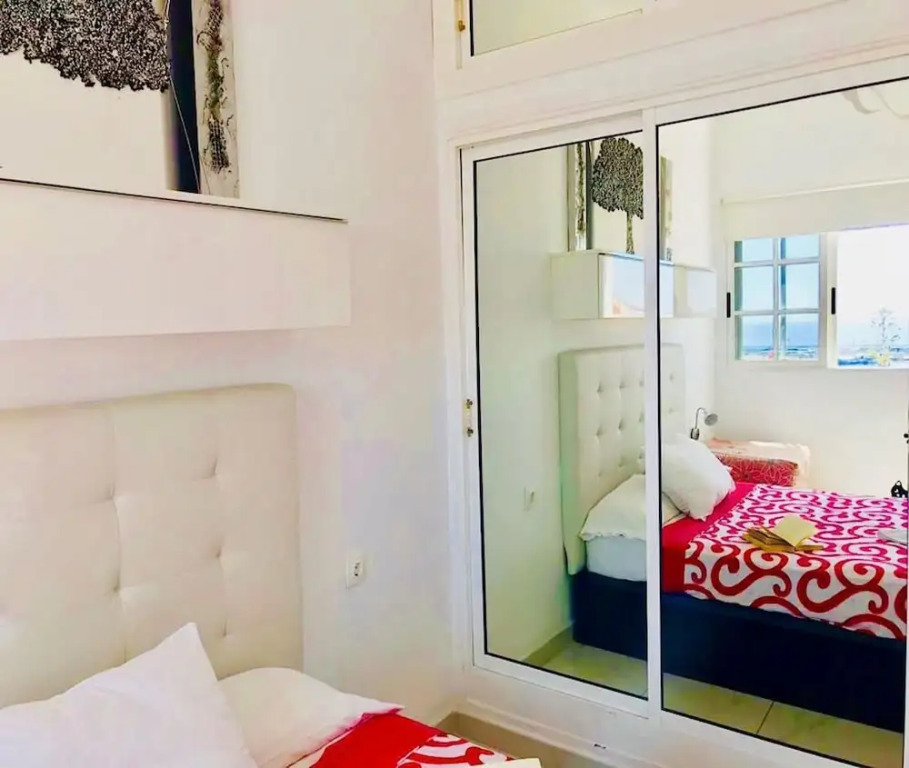 Apartamento Pronfondo Blue: Luz y Vista Mar