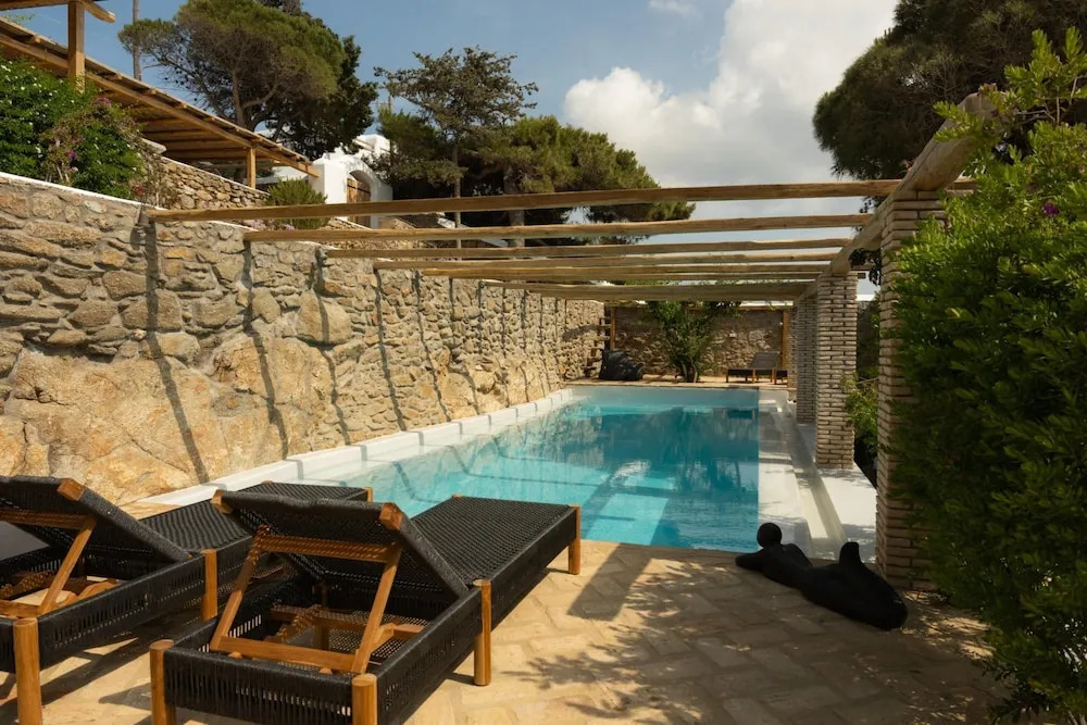 Baroness in Mykonos With 5 Bedrooms and 4 5 Bathrooms