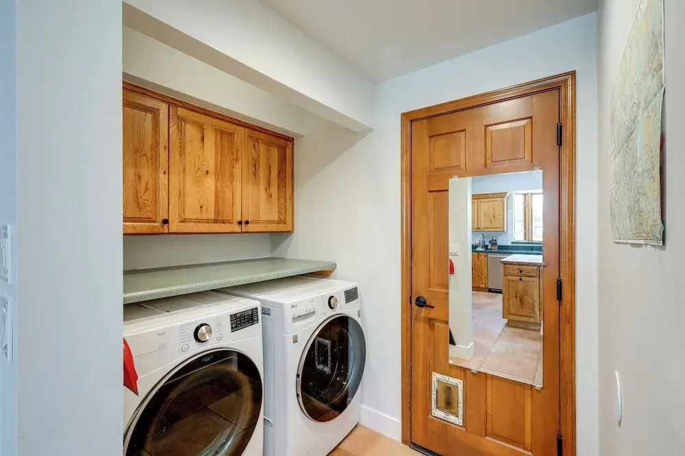 Spacious Flagstaff Home w/ Hot Tub & Fire Pit!