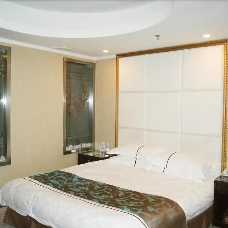 Huifeng Hotel