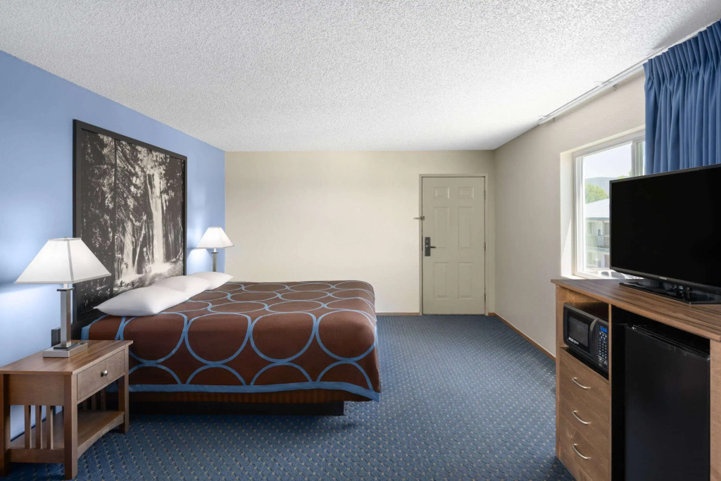 Super 8 by Wyndham Susanville