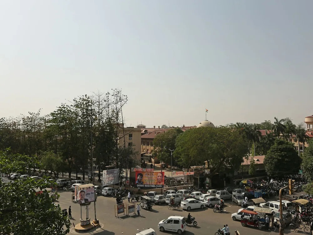 OYO 1807 Hotel Platinum Inn
