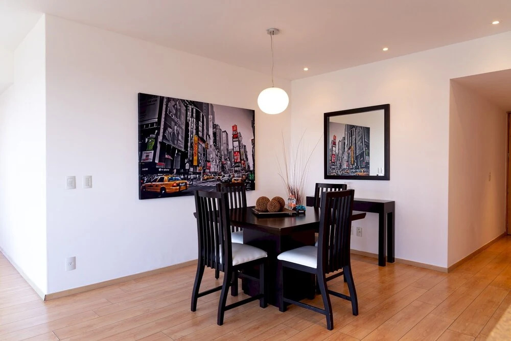Bright Apartment with Private Bathroom,Kitchen And More @Santafe-601